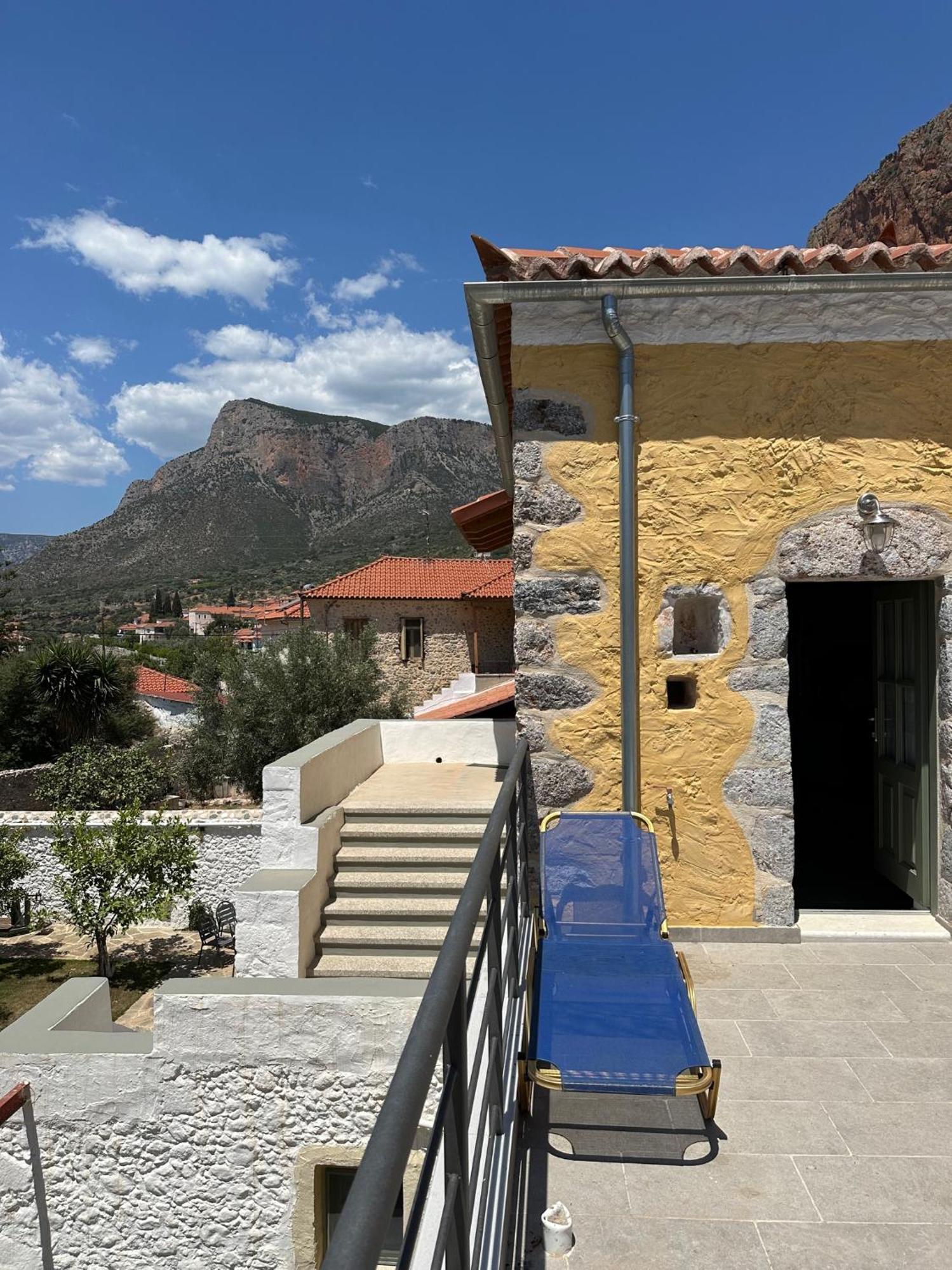 Villa Alexander House 2 à Leonídion Extérieur photo